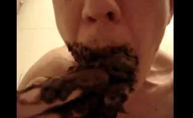 Blonde Shits on Her Face