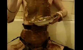 Nude Lady Squats Over Bowl and Shits While Washing Off