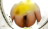 Spying on a fat chick that has diarheea
