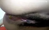 Hairy babe pooping