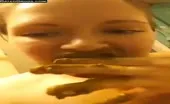 Chubby babe eats her own shit
