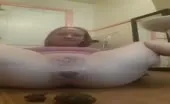 Dutch babe shitting