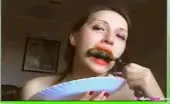 natural teen shitting on her knees