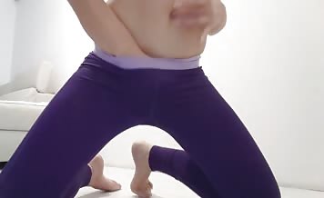 Purple yoga panty shit
