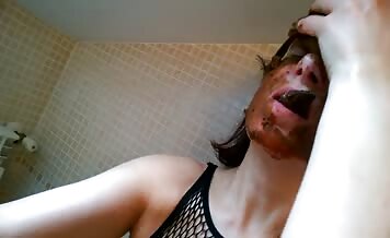Lady Shits on My Face